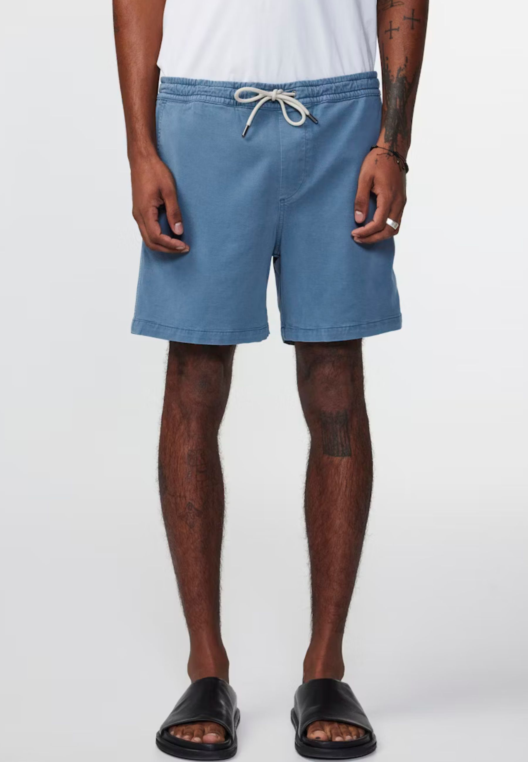 No Nationality Gregor Shorts Blauw 1154