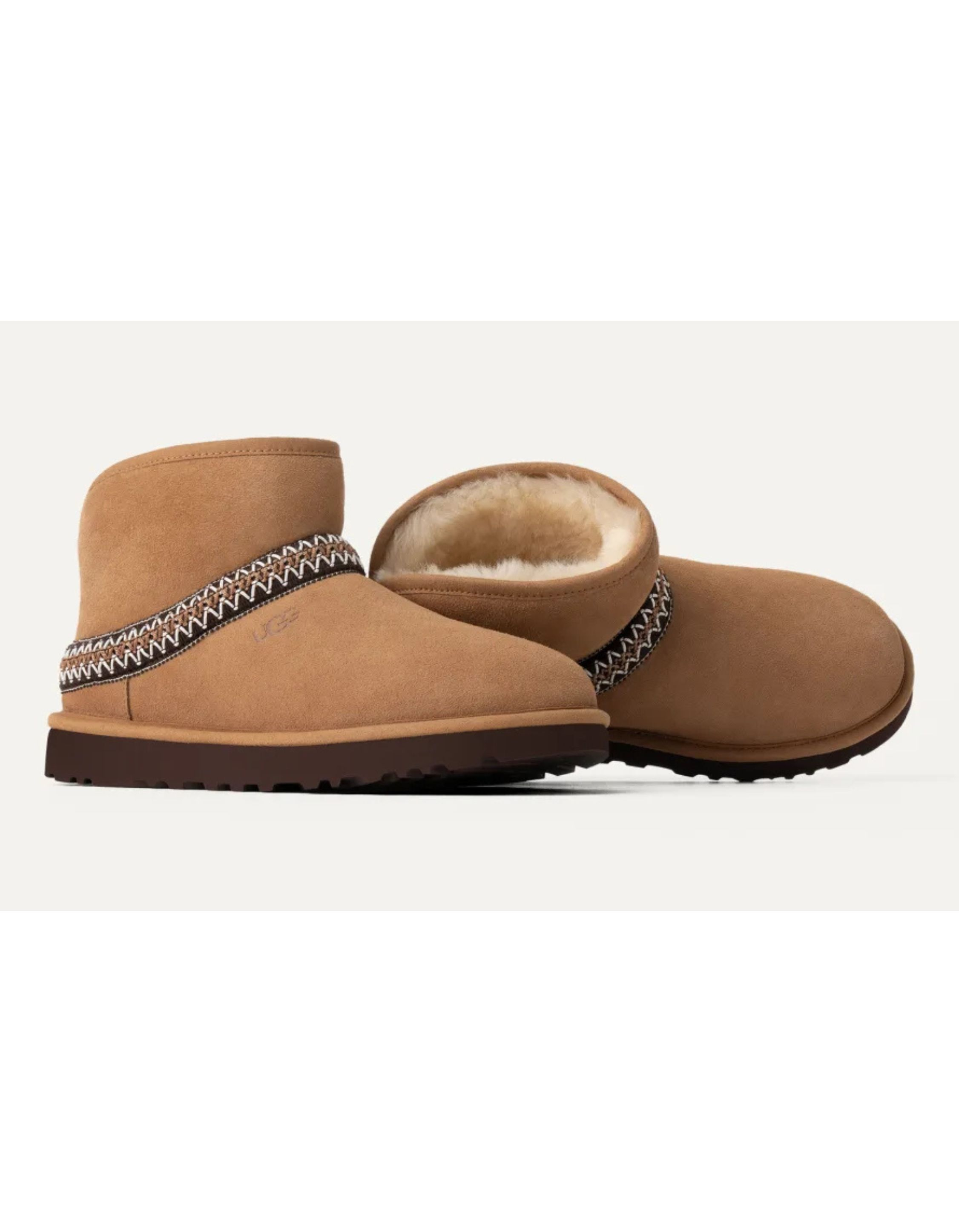 Ugg Classic Mini Crescent Enkellaarzen Cognac 1158262